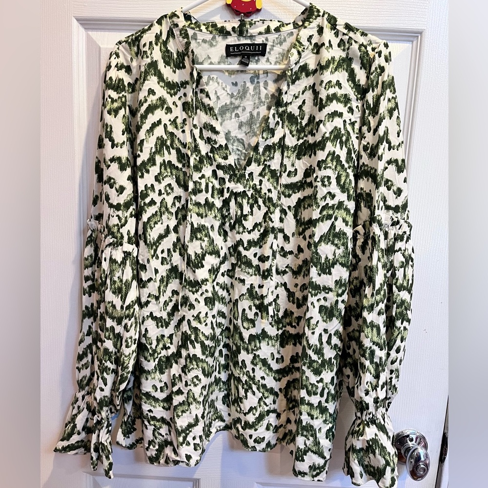 Eloquii Women’s 18 Green & White Geometric Print Long Sleeve Peasant Blouse